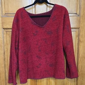 Elegant Burgundy V-Neck Fleece Pullover